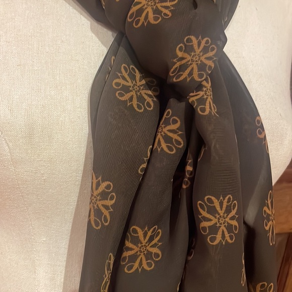 BROWN & GOLD SCARF - Picture 2 of 3